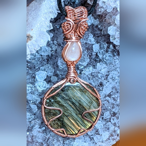 Iridescent Gemstone Pendant Necklace Artisan Copper Wire Wrap Design - Picture 9 of 16